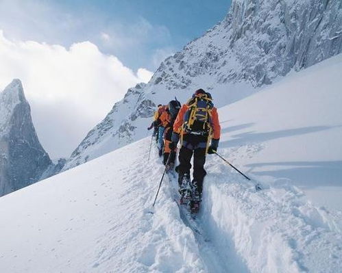 滑雪登山