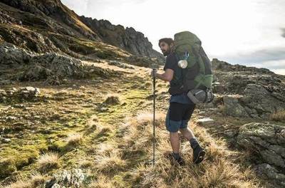 户外背包登山包选购指南与正确打包方法 助你山野行稳致远